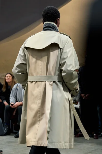 Look 202